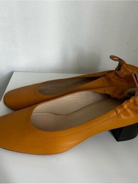 Everlane Mustard Leather Low Block Heel Ballet Flats